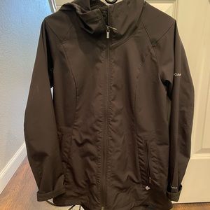 GUC Columbia Womens Black Raincoat, Medium